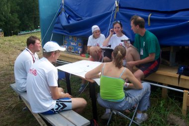 Camping team. Лагерь тим Бирюса. Бирюса молодежный лагерь. Тим Бирюса 2007. Тим Бирюса палатки.